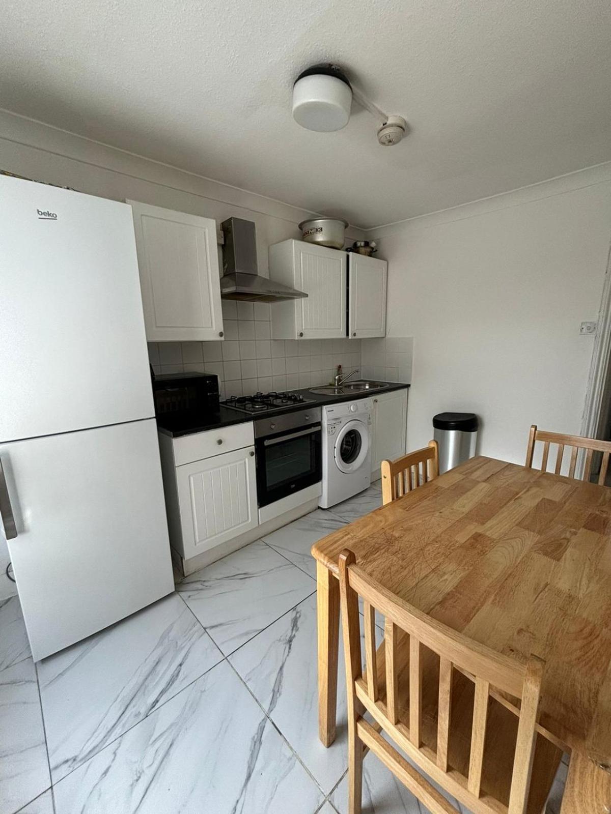 Apartment East 2 Bedroom Flat *